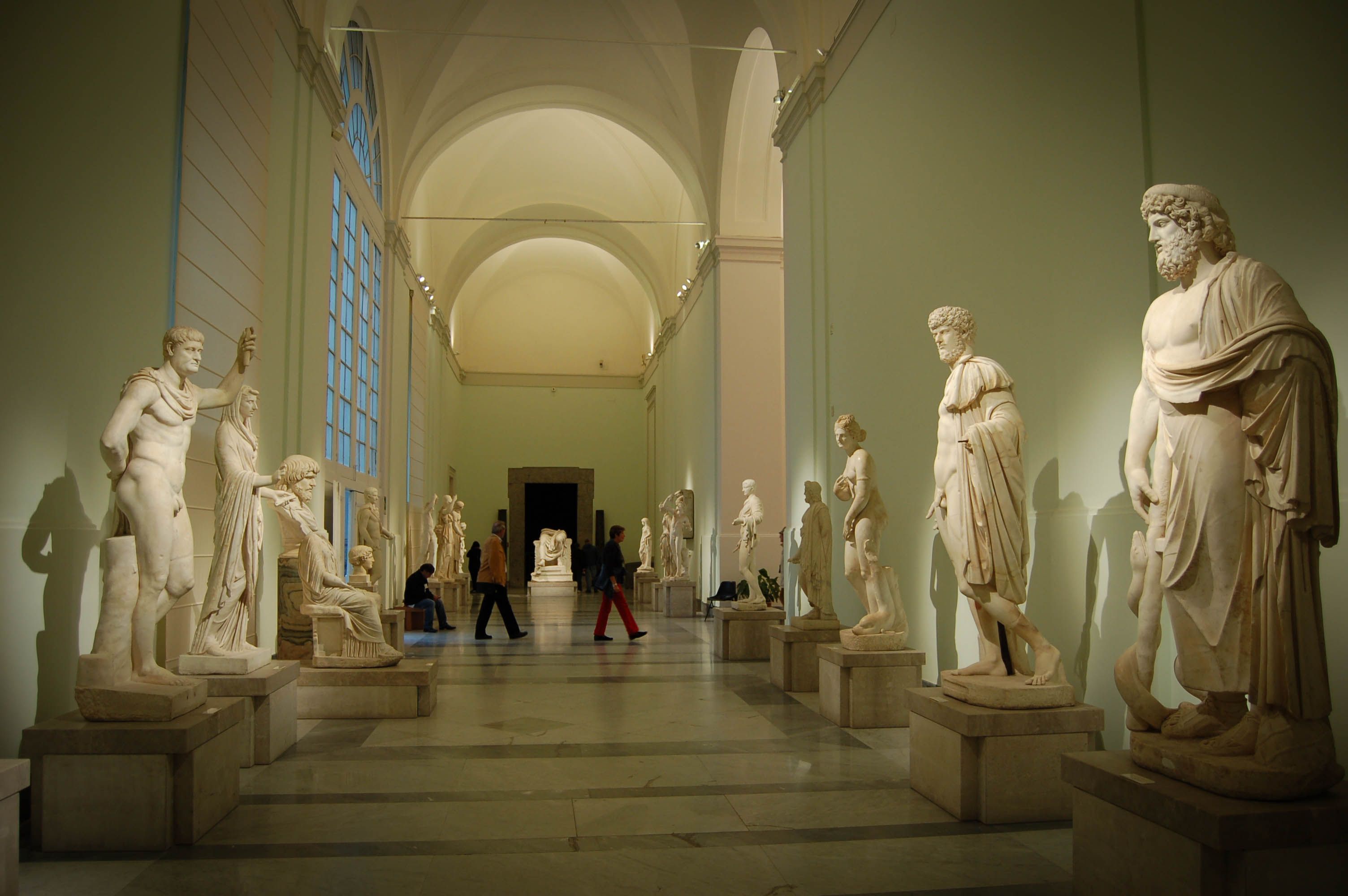 https://mdw-travel-data-us-east-1.s3.amazonaws.com/img/country/Italy/Naples-National-Archaeological-Museum/img_02.jpg