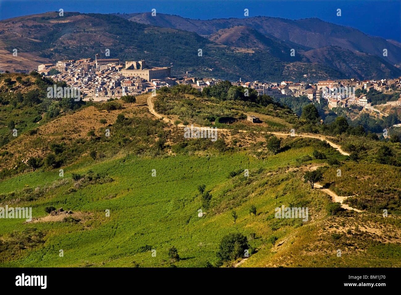 https://mdw-travel-data-us-east-1.s3.amazonaws.com/img/country/Italy/Nebrodi-Mountains/img_00.jpg