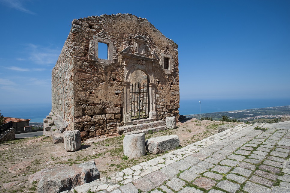 https://mdw-travel-data-us-east-1.s3.amazonaws.com/img/country/Italy/Nebrodi-Park/img_02.jpg