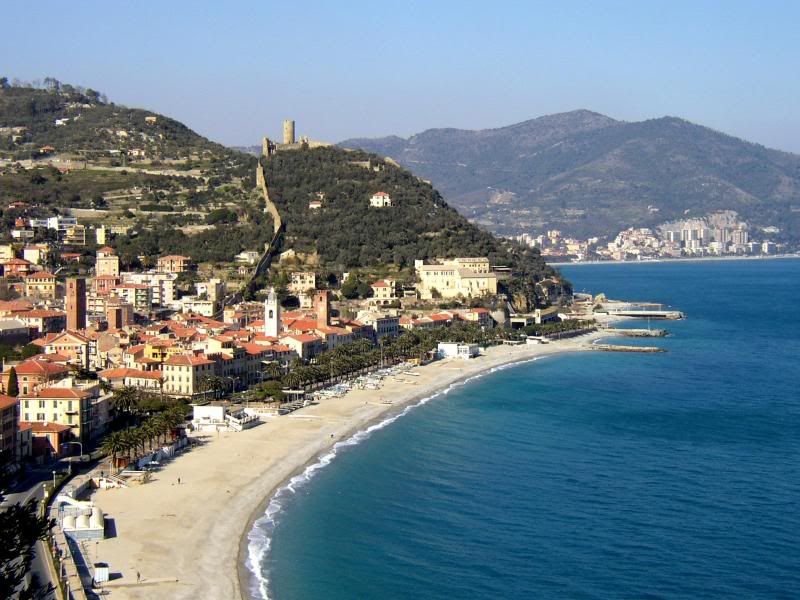 https://mdw-travel-data-us-east-1.s3.amazonaws.com/img/country/Italy/Noli/img_02.jpg