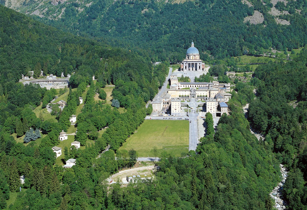 https://mdw-travel-data-us-east-1.s3.amazonaws.com/img/country/Italy/Oropa-Sanctuary/img_01.jpg