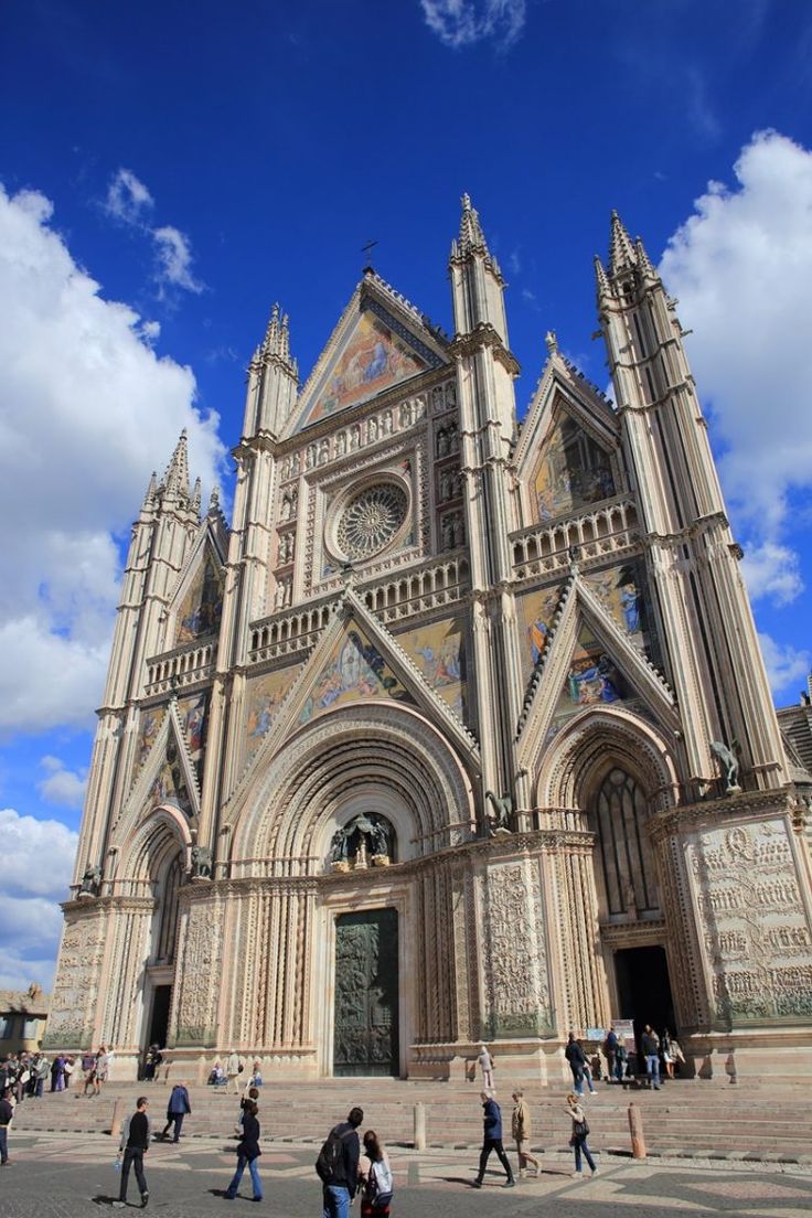 https://mdw-travel-data-us-east-1.s3.amazonaws.com/img/country/Italy/Orvieto/img_01.jpg