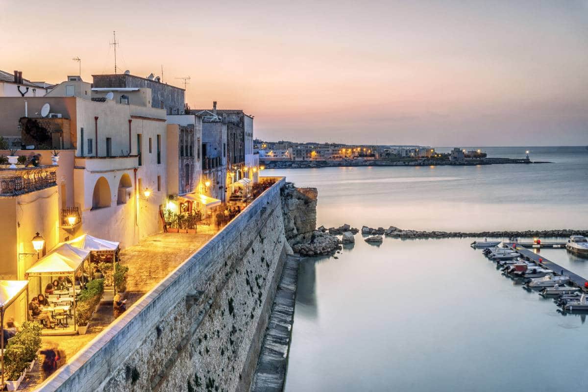 https://mdw-travel-data-us-east-1.s3.amazonaws.com/img/country/Italy/Otranto/img_01.jpg