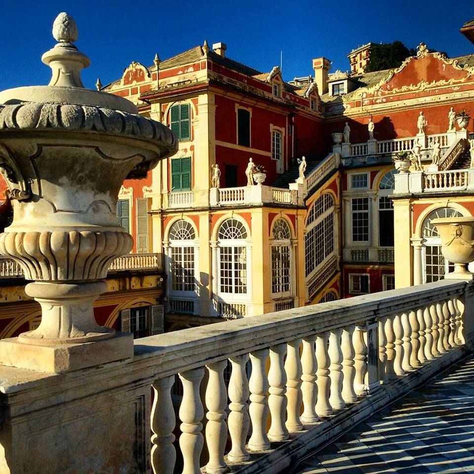 https://mdw-travel-data-us-east-1.s3.amazonaws.com/img/country/Italy/Palazzi-dei-Rolli/img_02.jpg