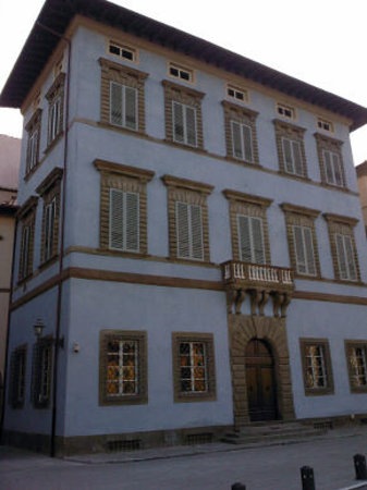 https://mdw-travel-data-us-east-1.s3.amazonaws.com/img/country/Italy/Palazzo-Blu/img_04.jpg
