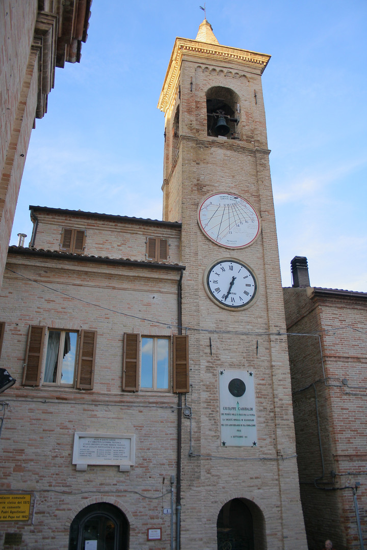 https://mdw-travel-data-us-east-1.s3.amazonaws.com/img/country/Italy/Palazzo-Comunale/img_01.jpg