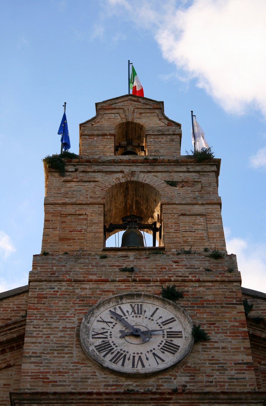https://mdw-travel-data-us-east-1.s3.amazonaws.com/img/country/Italy/Palazzo-Comunale/img_02.jpg