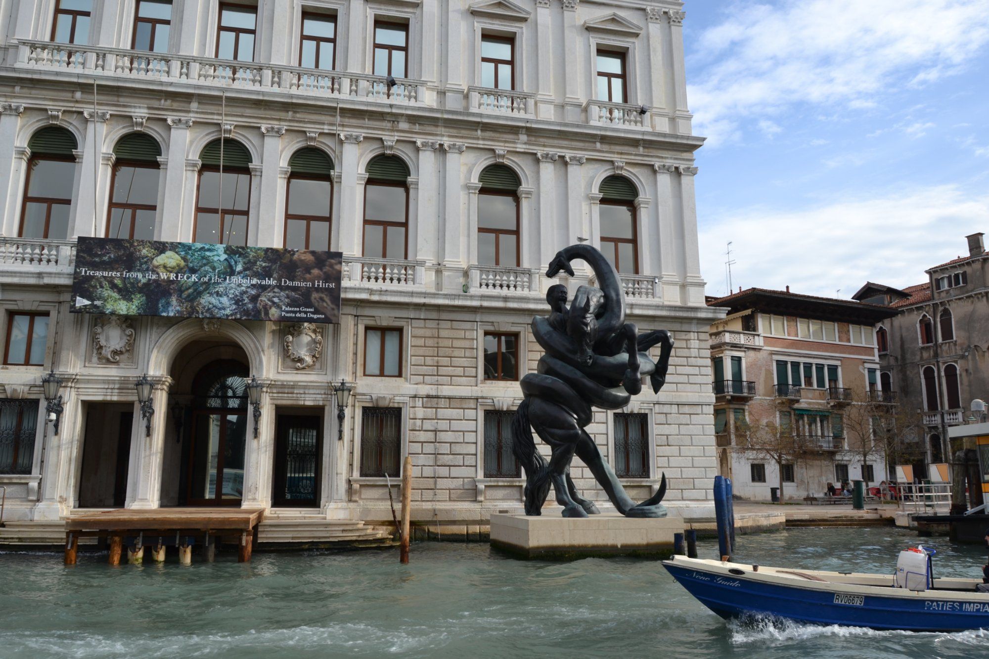 https://mdw-travel-data-us-east-1.s3.amazonaws.com/img/country/Italy/Palazzo-Grassi/img_00.jpg