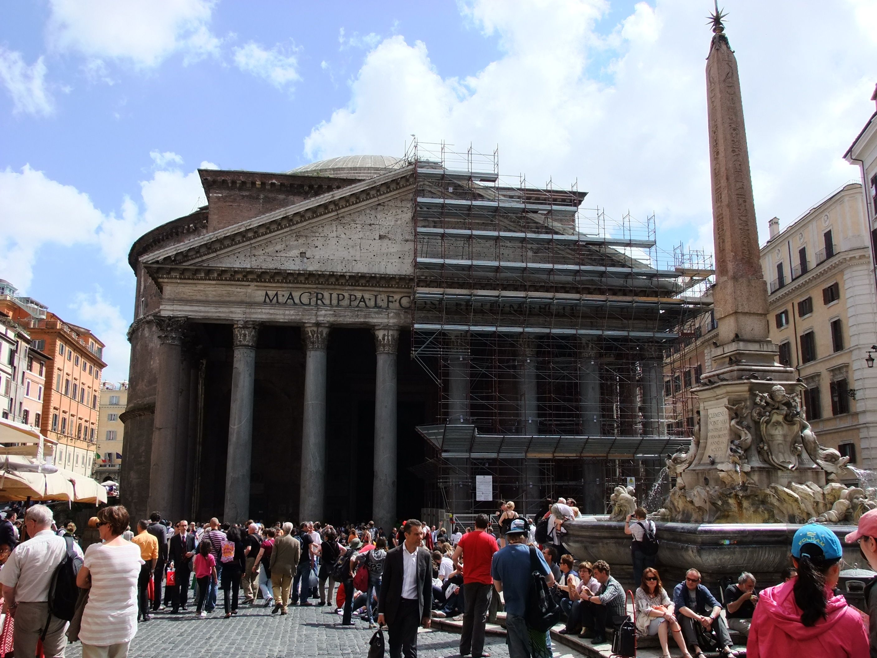 https://mdw-travel-data-us-east-1.s3.amazonaws.com/img/country/Italy/Pantheon/img_01.jpg