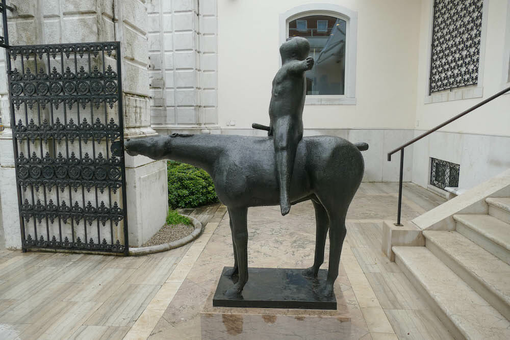 https://mdw-travel-data-us-east-1.s3.amazonaws.com/img/country/Italy/Peggy-Guggenheim-Collection/img_03.jpg