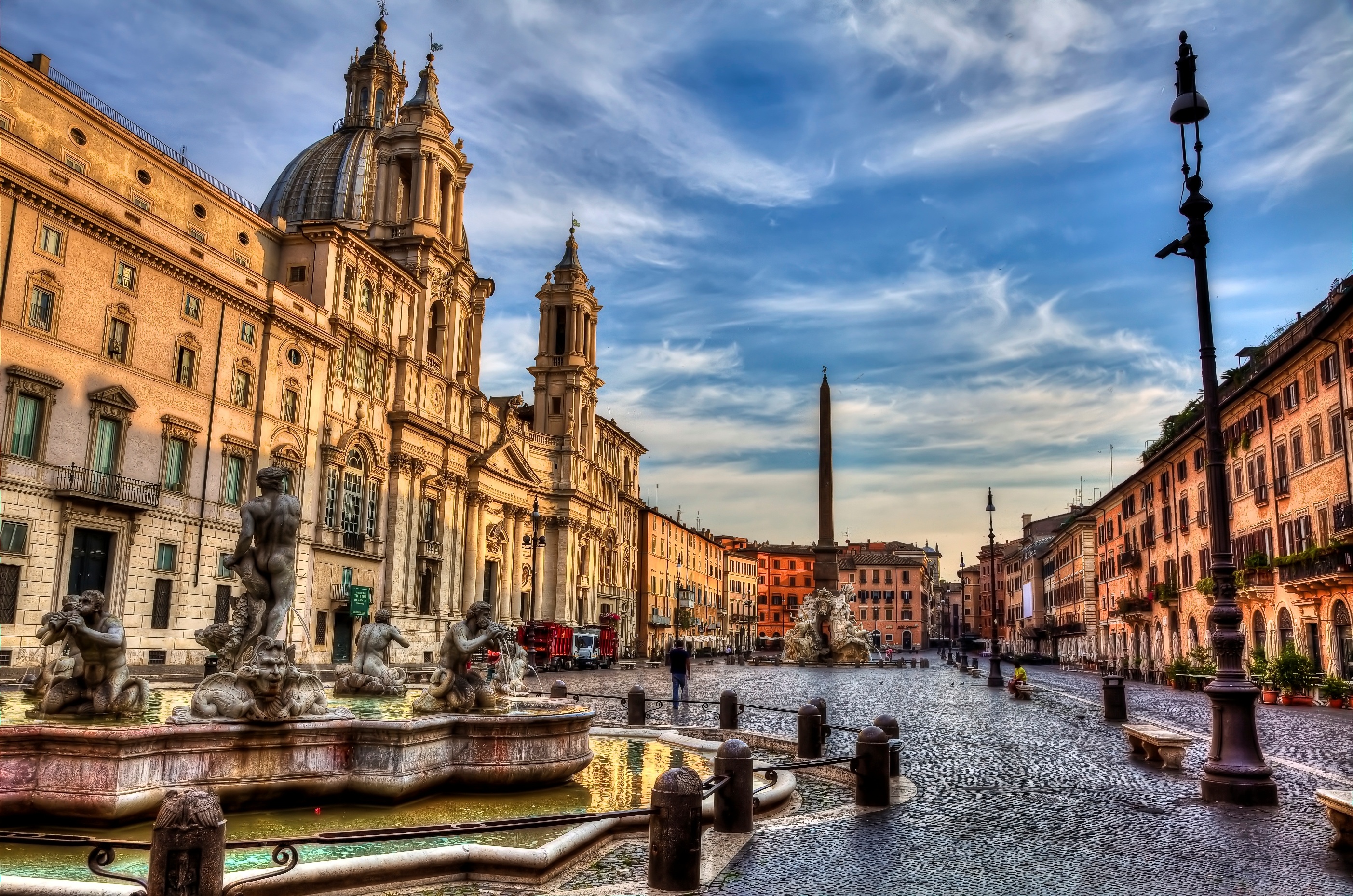 https://mdw-travel-data-us-east-1.s3.amazonaws.com/img/country/Italy/Piazza-Navona/img_00.jpg