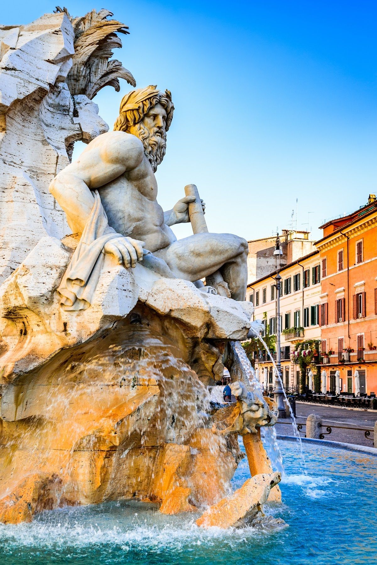 https://mdw-travel-data-us-east-1.s3.amazonaws.com/img/country/Italy/Piazza-Navona/img_03.jpg