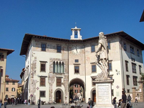 https://mdw-travel-data-us-east-1.s3.amazonaws.com/img/country/Italy/Piazza-dei-Cavalieri/img_03.jpg
