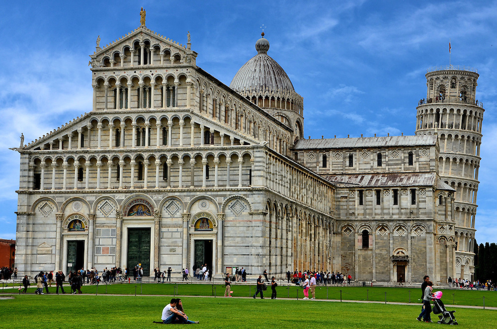 https://mdw-travel-data-us-east-1.s3.amazonaws.com/img/country/Italy/Pisa-Cathedral/img_04.jpg