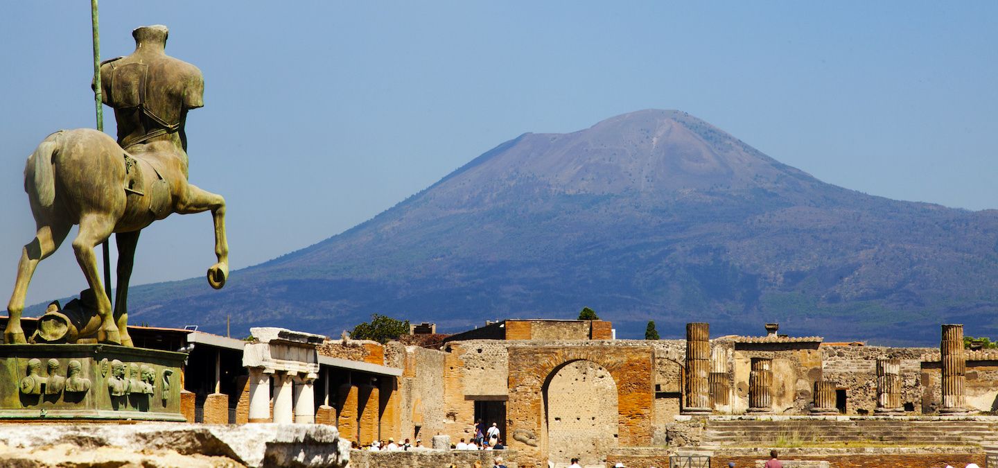 https://mdw-travel-data-us-east-1.s3.amazonaws.com/img/country/Italy/Pompeii-Archaeological-Park/img_02.jpg