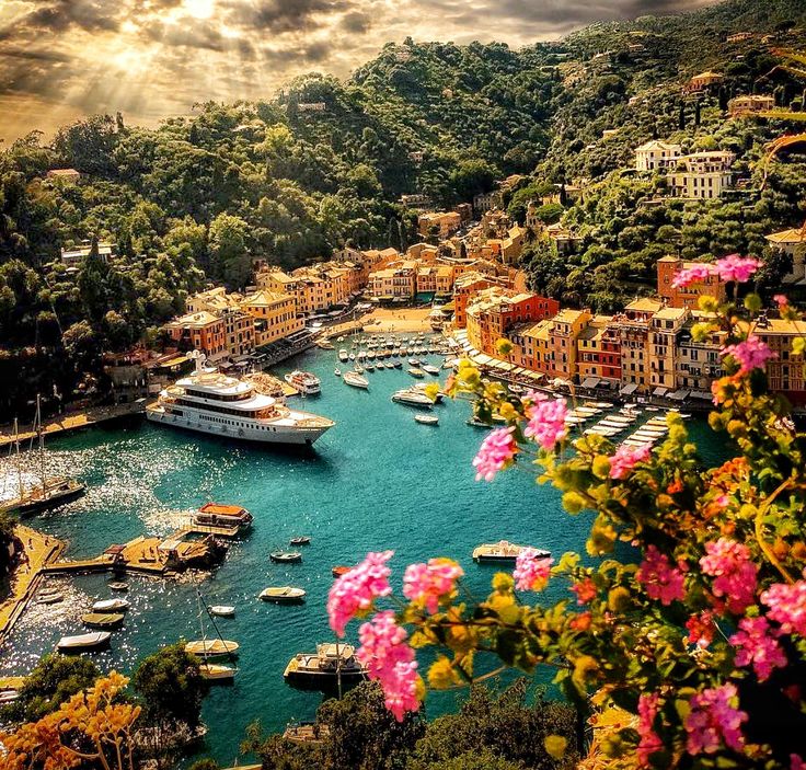 https://mdw-travel-data-us-east-1.s3.amazonaws.com/img/country/Italy/Portofino/img_01.jpg