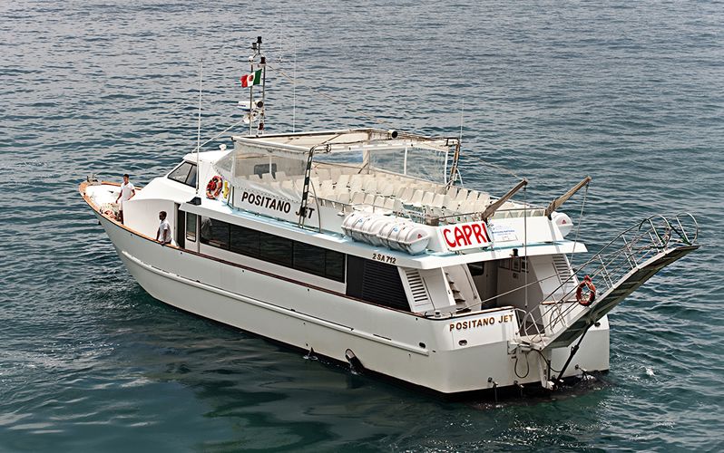 https://mdw-travel-data-us-east-1.s3.amazonaws.com/img/country/Italy/Positano-Ferry/img_03.jpg