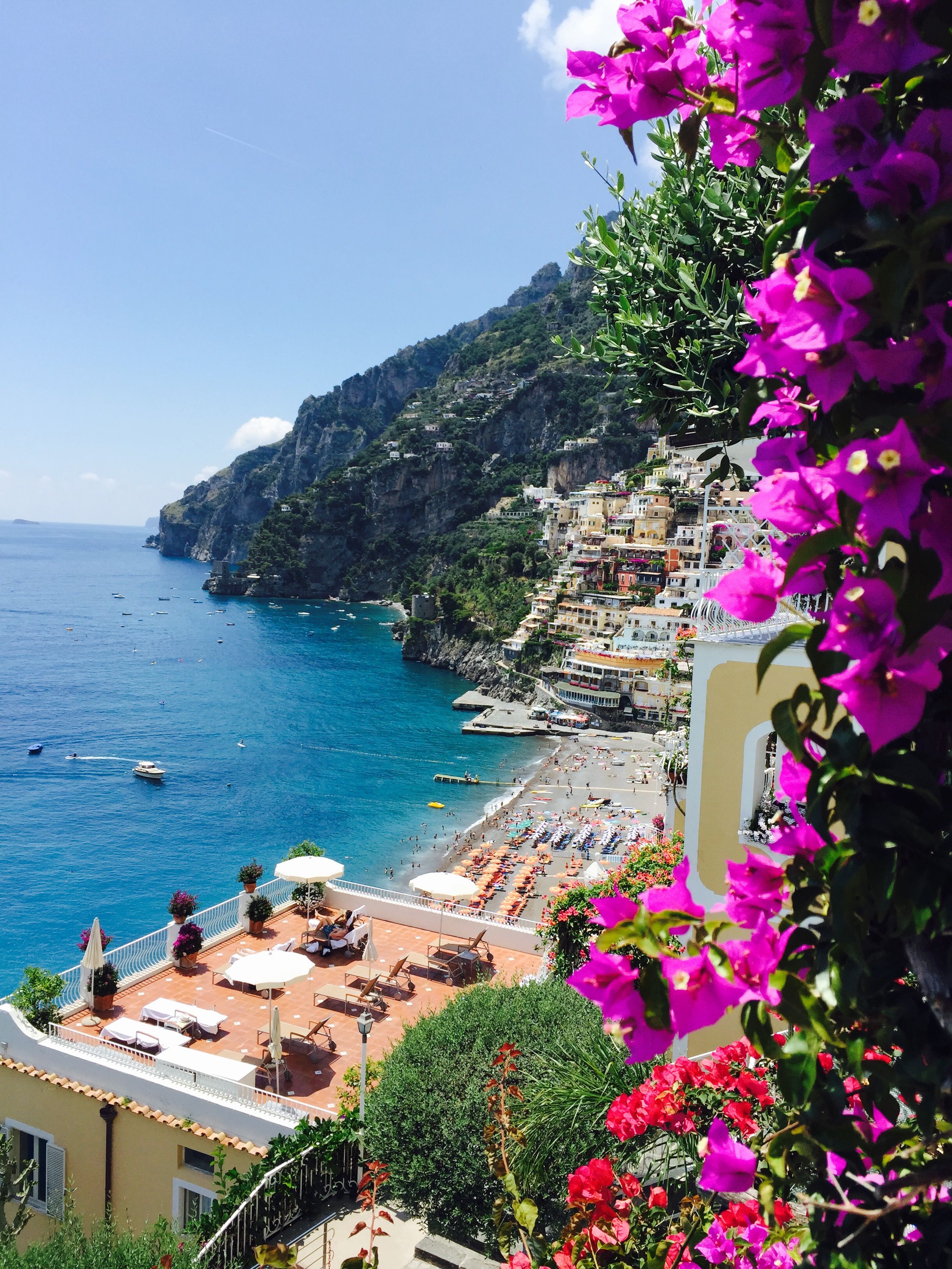 https://mdw-travel-data-us-east-1.s3.amazonaws.com/img/country/Italy/Positano-Port/img_01.jpg
