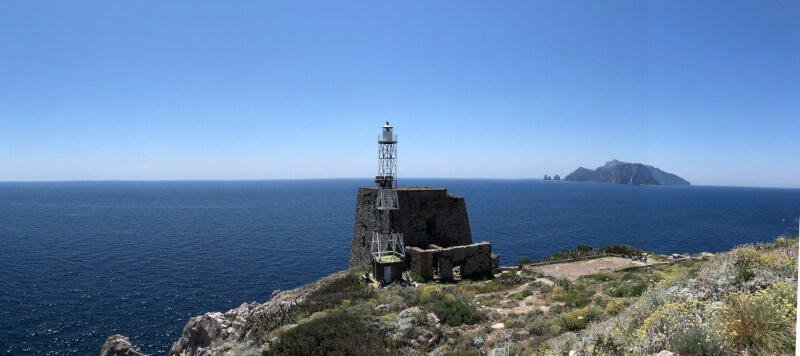 https://mdw-travel-data-us-east-1.s3.amazonaws.com/img/country/Italy/Punta-Campanella/img_01.jpg