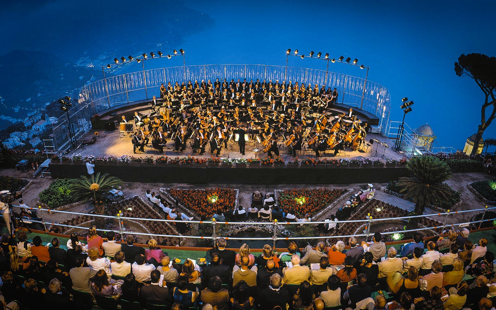https://mdw-travel-data-us-east-1.s3.amazonaws.com/img/country/Italy/Ravello-Festival/img_02.jpg