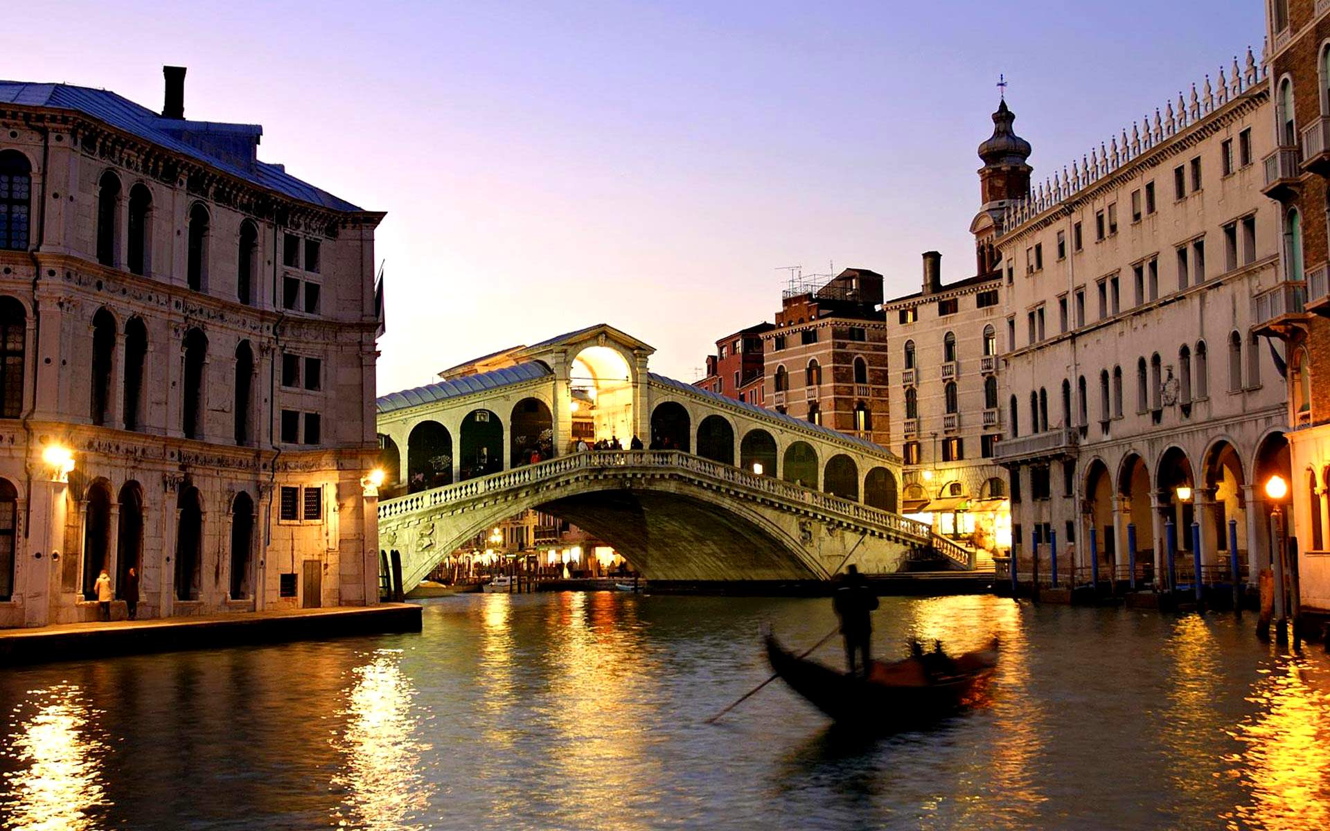 https://mdw-travel-data-us-east-1.s3.amazonaws.com/img/country/Italy/Rialto-Bridge/img_05.jpg