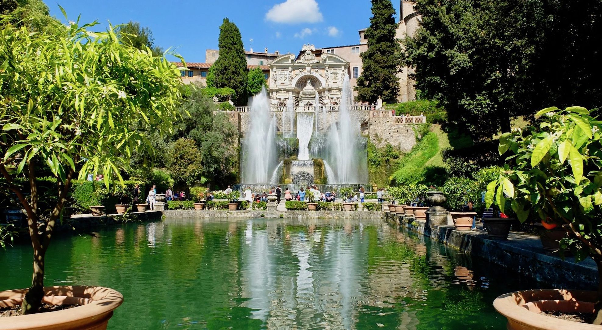 https://mdw-travel-data-us-east-1.s3.amazonaws.com/img/country/Italy/Royal-Gardens/img_01.jpg
