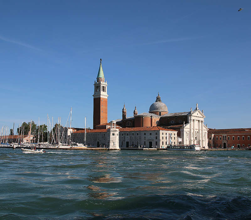 https://mdw-travel-data-us-east-1.s3.amazonaws.com/img/country/Italy/San-Giorgio-Maggiore/img_03.jpg