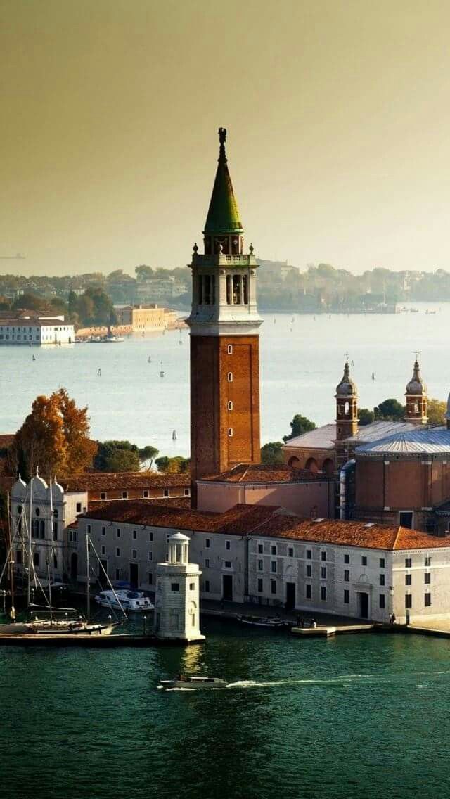 https://mdw-travel-data-us-east-1.s3.amazonaws.com/img/country/Italy/San-Giorgio-Maggiore/img_05.jpg
