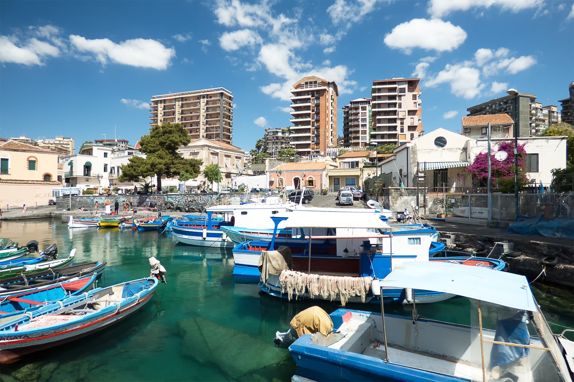 https://mdw-travel-data-us-east-1.s3.amazonaws.com/img/country/Italy/San-Giovanni-Li-Cuti-Beach/img_02.jpg