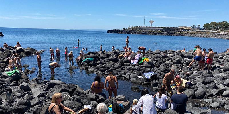 https://mdw-travel-data-us-east-1.s3.amazonaws.com/img/country/Italy/San-Giovanni-Li-Cuti-Beach/img_03.jpg