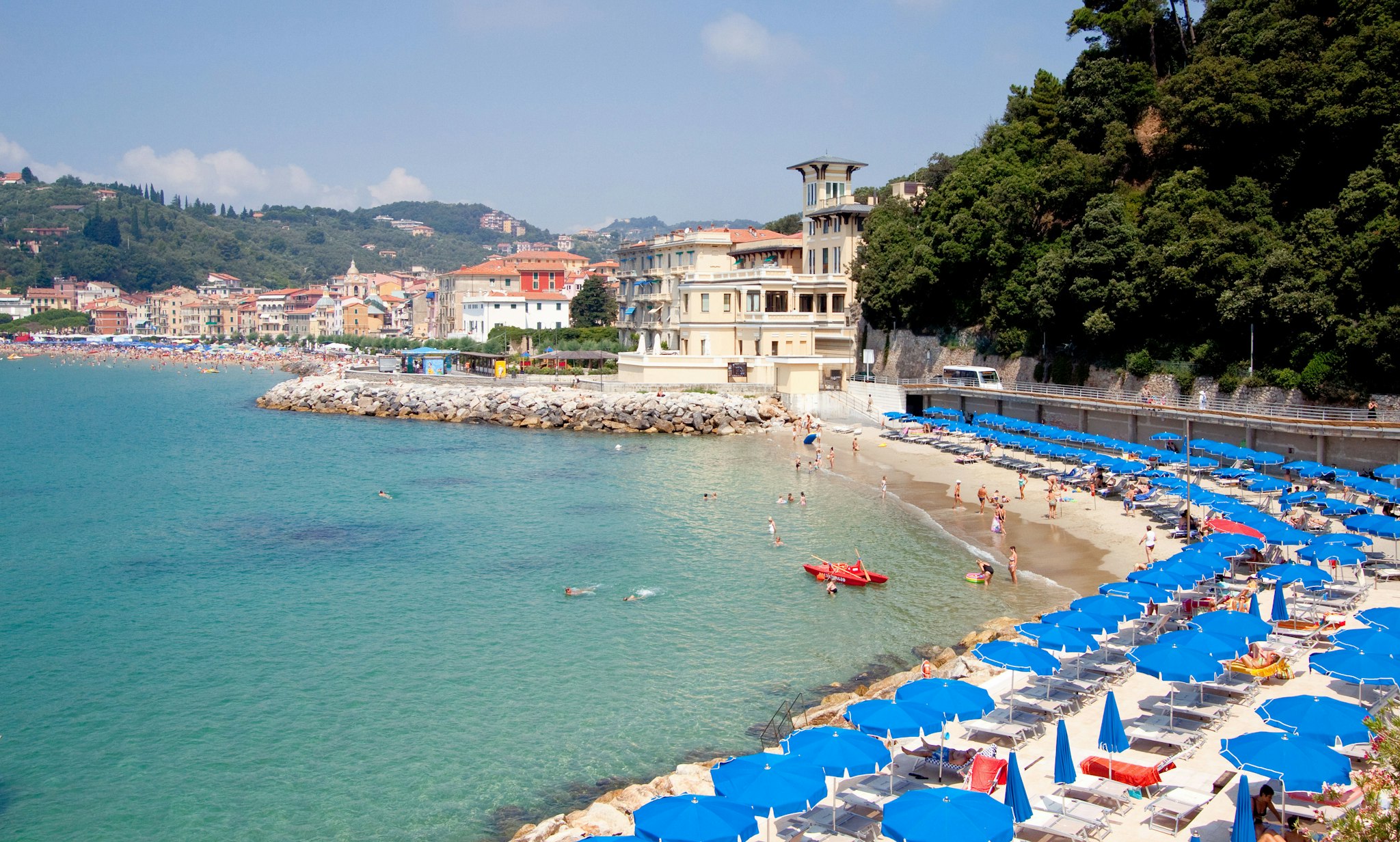 https://mdw-travel-data-us-east-1.s3.amazonaws.com/img/country/Italy/San-Terenzo/img_03.jpg