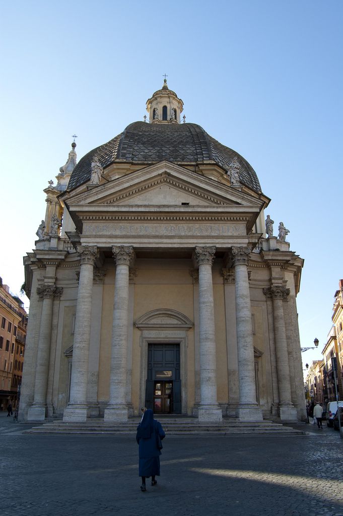 https://mdw-travel-data-us-east-1.s3.amazonaws.com/img/country/Italy/Santa-Maria-dei-Miracoli/img_02.jpg