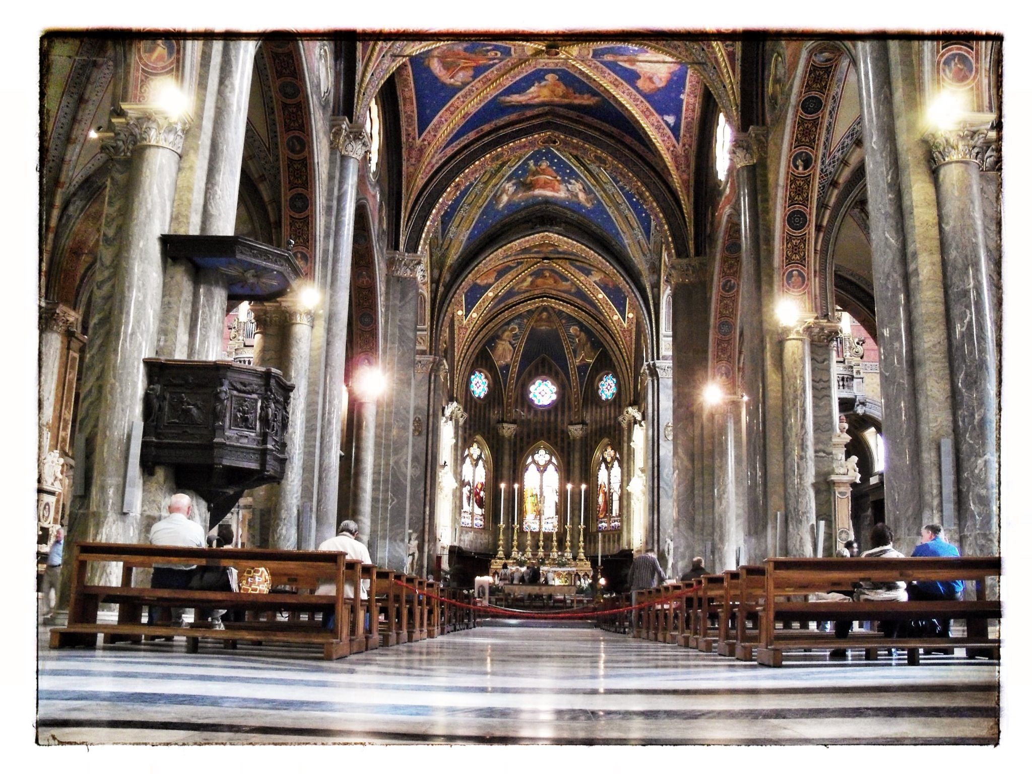 https://mdw-travel-data-us-east-1.s3.amazonaws.com/img/country/Italy/Santa-Maria-sopra-Minerva/img_03.jpg