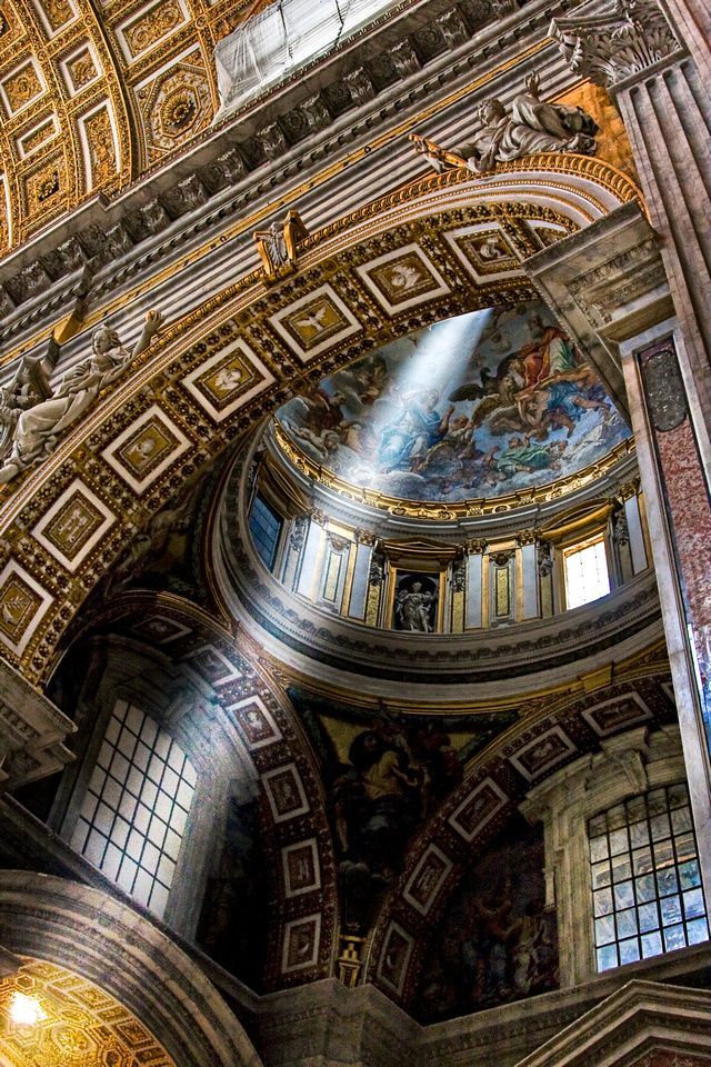 https://mdw-travel-data-us-east-1.s3.amazonaws.com/img/country/Italy/Sistine-Chapel/img_01.jpg
