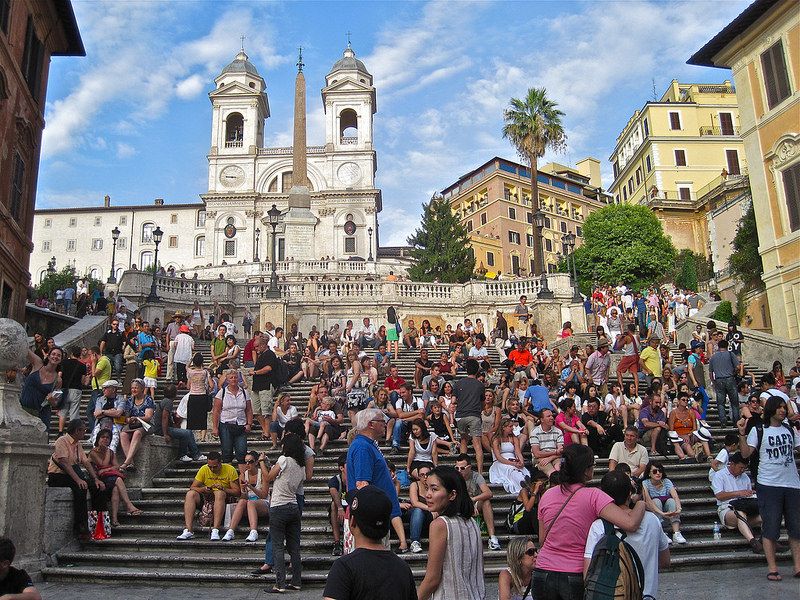 https://mdw-travel-data-us-east-1.s3.amazonaws.com/img/country/Italy/Spanish-Steps/img_02.jpg