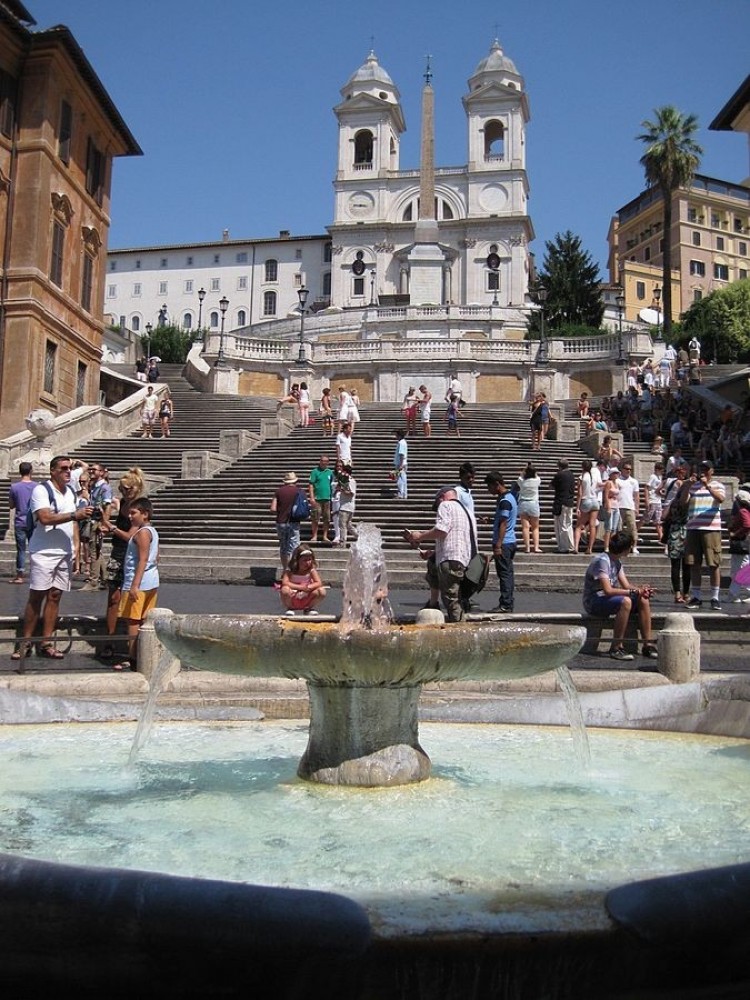 https://mdw-travel-data-us-east-1.s3.amazonaws.com/img/country/Italy/Spanish-Steps/img_04.jpg