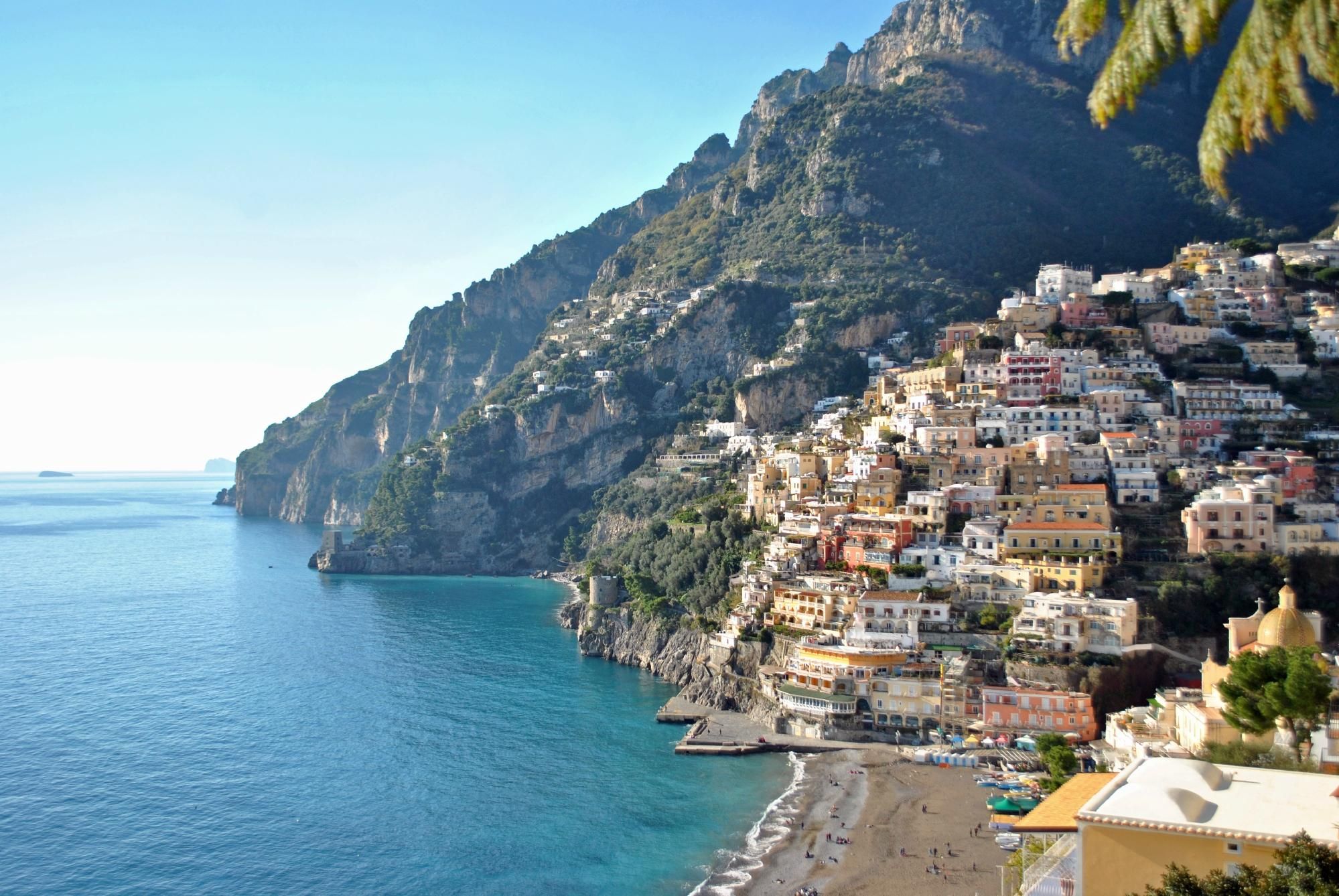 https://mdw-travel-data-us-east-1.s3.amazonaws.com/img/country/Italy/Spiaggia-del-Fornillo-Beach/img_03.jpg