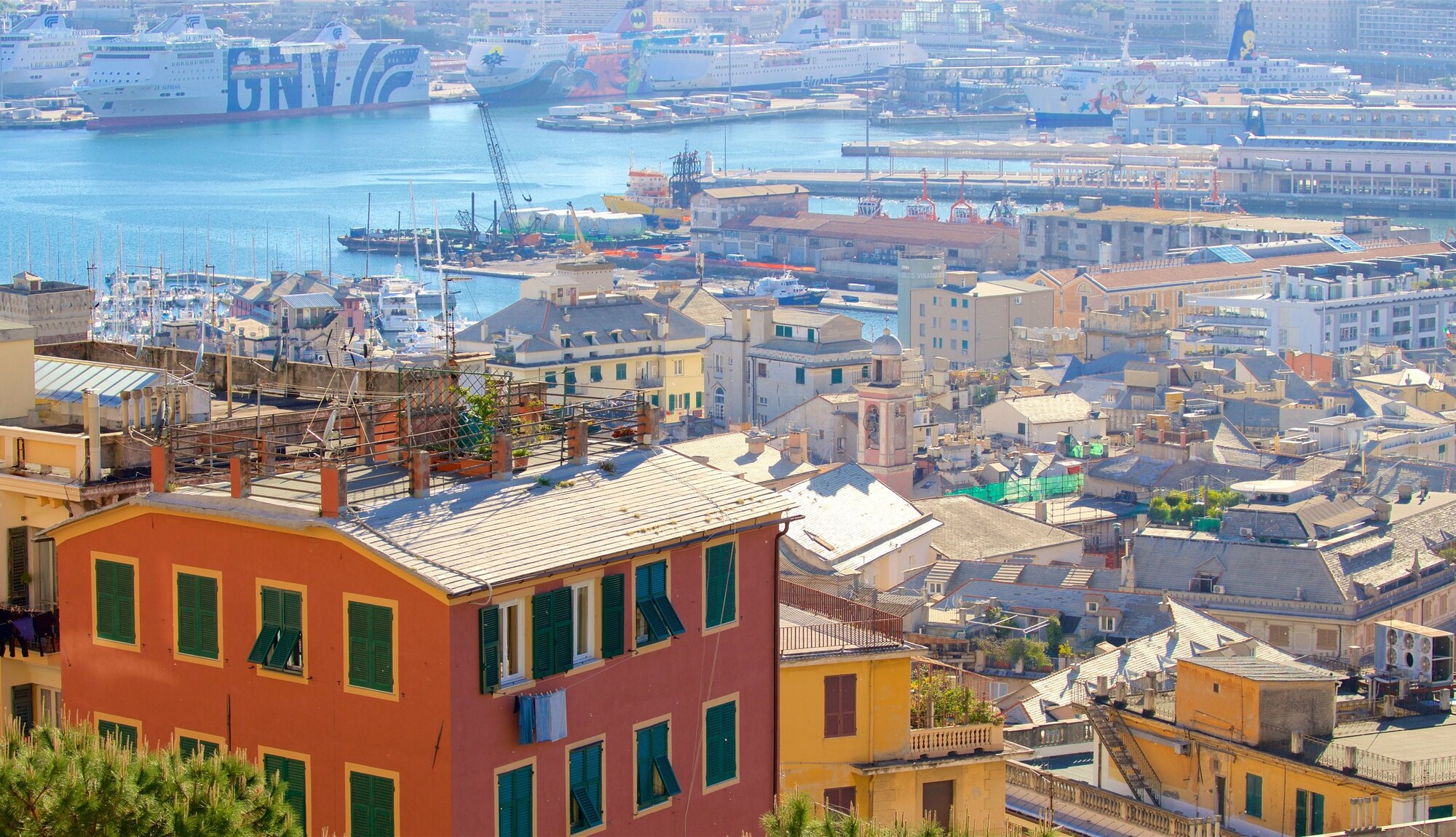https://mdw-travel-data-us-east-1.s3.amazonaws.com/img/country/Italy/Spianata-Castelletto/img_00.jpg