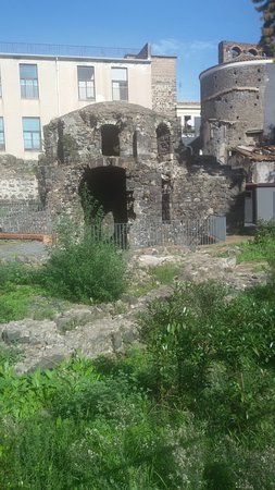 https://mdw-travel-data-us-east-1.s3.amazonaws.com/img/country/Italy/Terme-dellIndirizzo/img_03.jpg