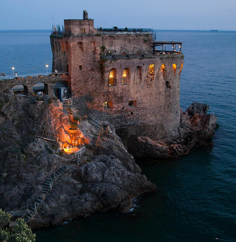 https://mdw-travel-data-us-east-1.s3.amazonaws.com/img/country/Italy/Torre-Normanna-Sveva/img_00.jpg