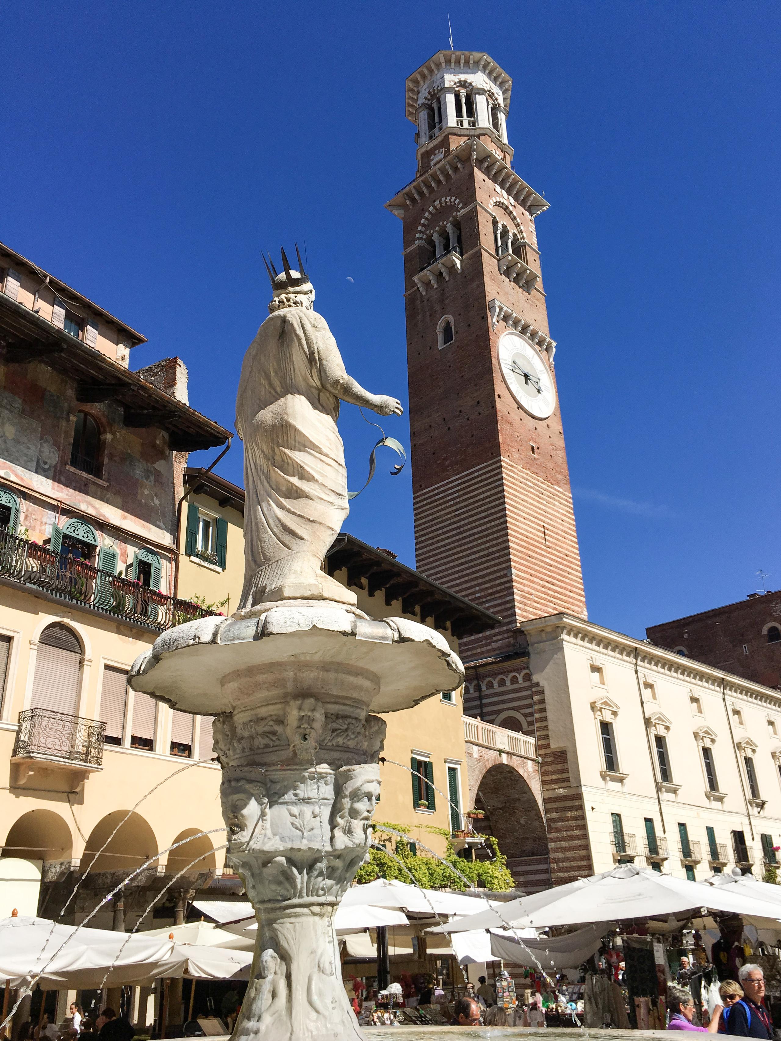 https://mdw-travel-data-us-east-1.s3.amazonaws.com/img/country/Italy/Torre-dei-Lamberti/img_03.jpg