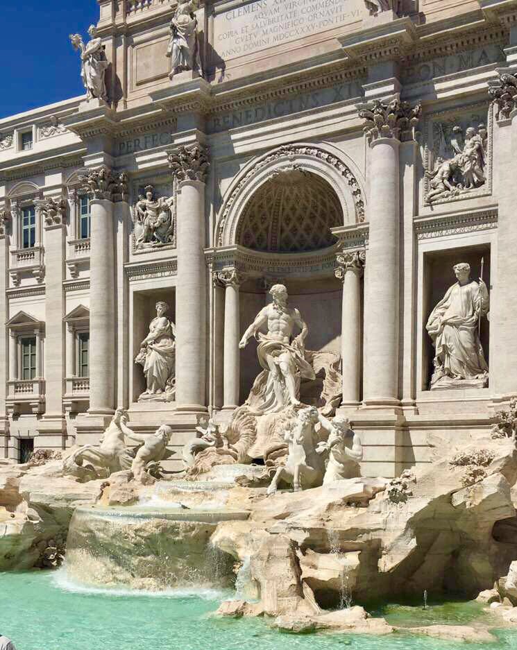 https://mdw-travel-data-us-east-1.s3.amazonaws.com/img/country/Italy/Trevi-Fountain/img_01.jpg