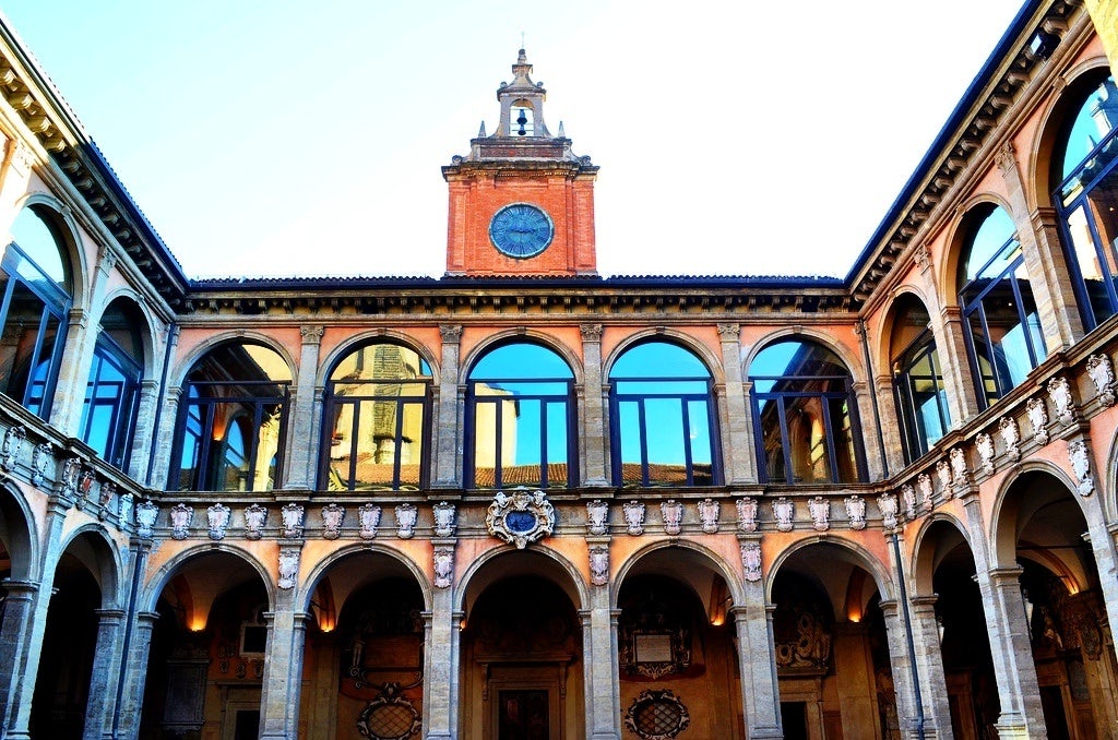 https://mdw-travel-data-us-east-1.s3.amazonaws.com/img/country/Italy/University-of-Bologna/img_05.jpg