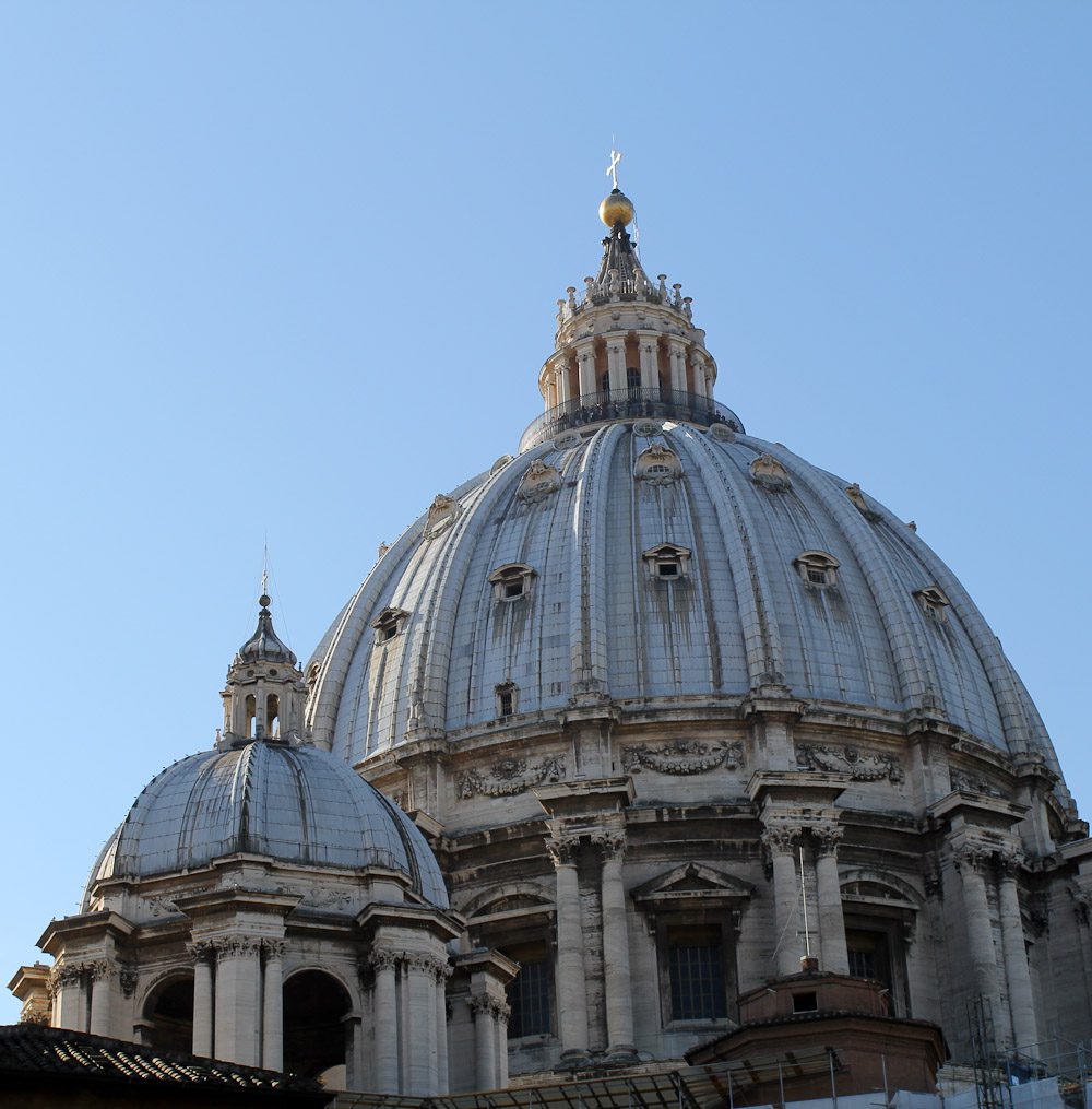 https://mdw-travel-data-us-east-1.s3.amazonaws.com/img/country/Italy/Vatican-Museums/img_05.jpg