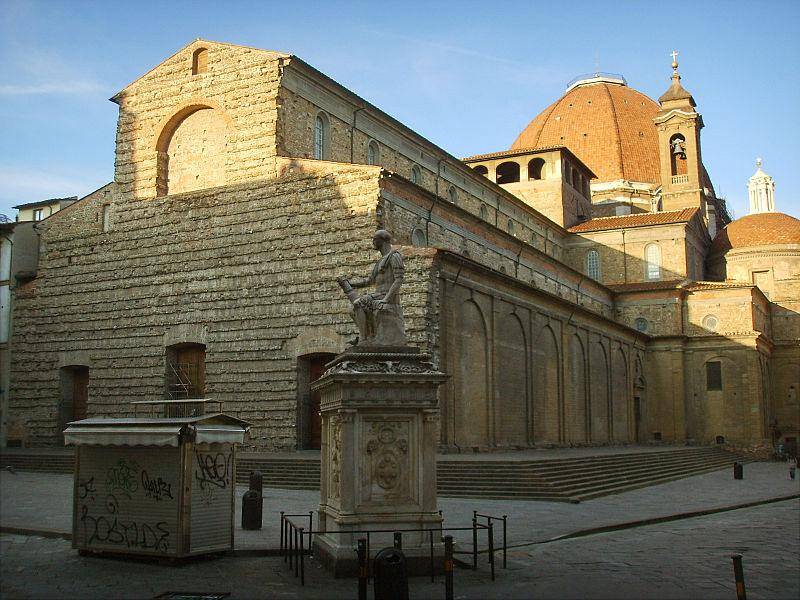 https://mdw-travel-data-us-east-1.s3.amazonaws.com/img/country/Italy/Via-San-Lorenzo/img_01.jpg