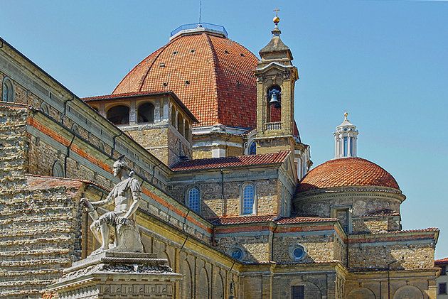 https://mdw-travel-data-us-east-1.s3.amazonaws.com/img/country/Italy/Via-San-Lorenzo/img_02.jpg