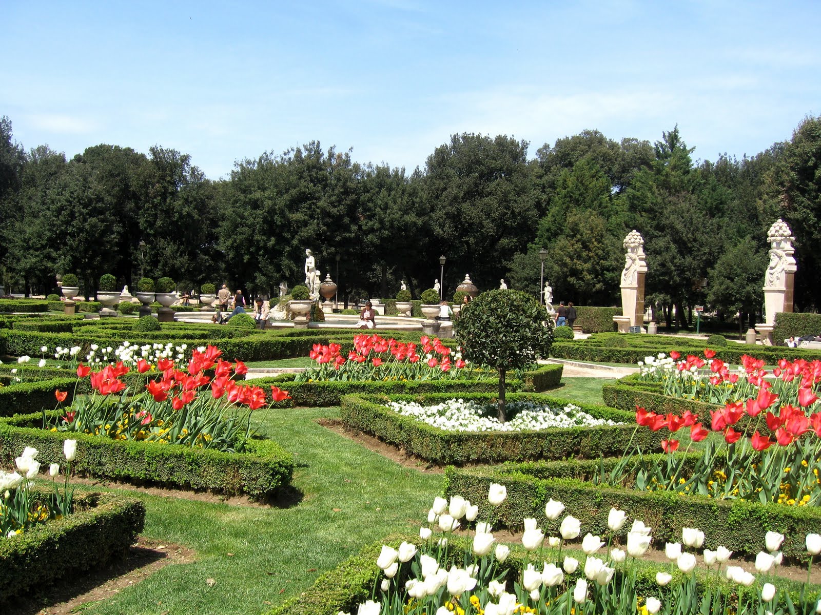 https://mdw-travel-data-us-east-1.s3.amazonaws.com/img/country/Italy/Villa-Borghese-Gardens/img_02.jpg