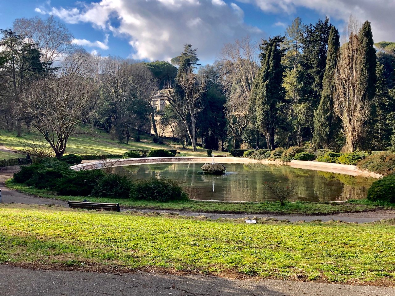 https://mdw-travel-data-us-east-1.s3.amazonaws.com/img/country/Italy/Villa-Borghese-Gardens/img_03.jpg