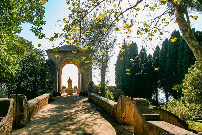 https://mdw-travel-data-us-east-1.s3.amazonaws.com/img/country/Italy/Villa-Cimbrone-Gardens/img_02.jpg