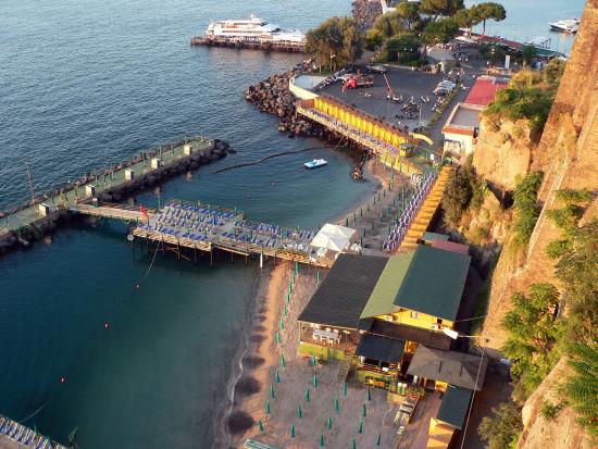 https://mdw-travel-data-us-east-1.s3.amazonaws.com/img/country/Italy/Villa-Comunale/img_03.jpg